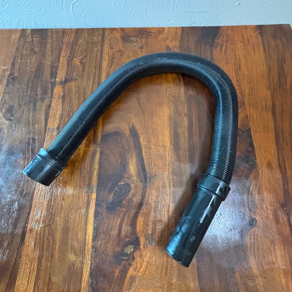 Bissell 10096 Replacement Vacuum Hose Assembly Black Flexible Ribbed 31 Inch - Picture 2 of 5